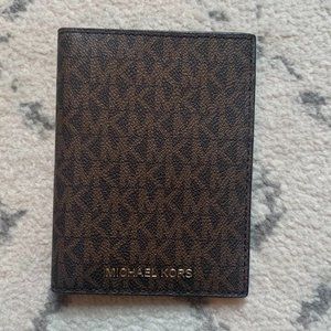 Bedford Travel Medium Logo Passport Wallet